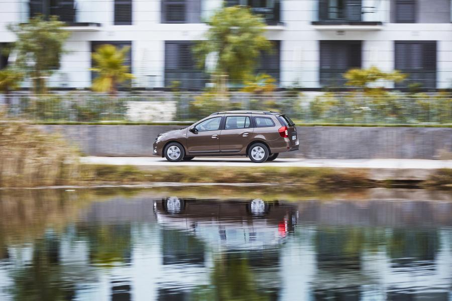 Dacia Logan MCV 2016 года  (фото 3 из 33)